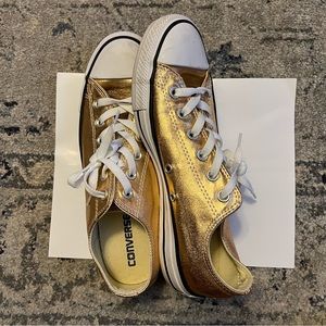 Metallic gold/rose gold Converse
